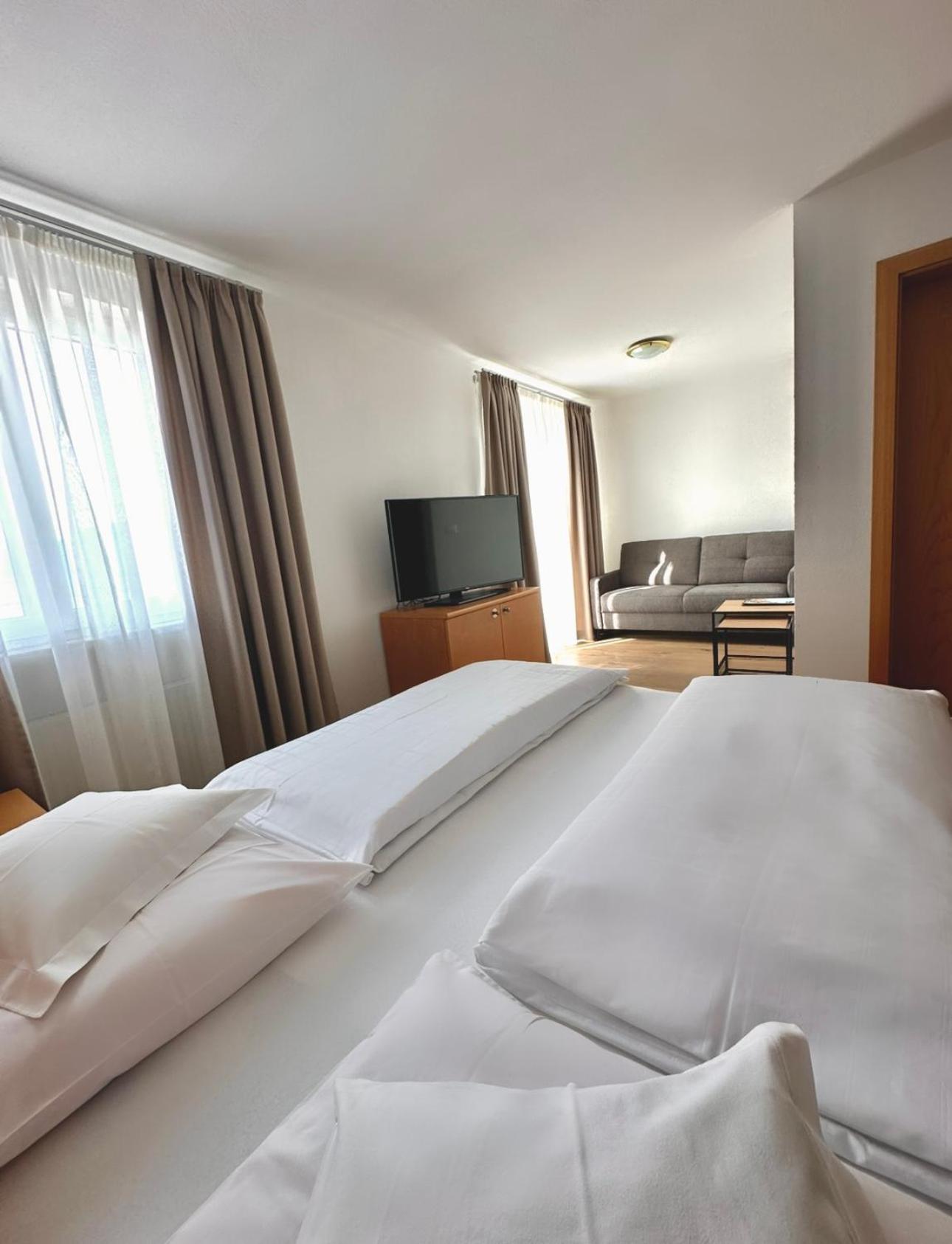 Garni Hotel Dorothea Tirolo Zewnętrze zdjęcie
